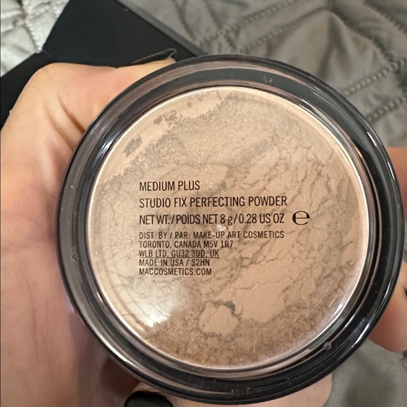 MAC Studio Fix Perfecting Powder Medium Plus - Picture 5 of 7